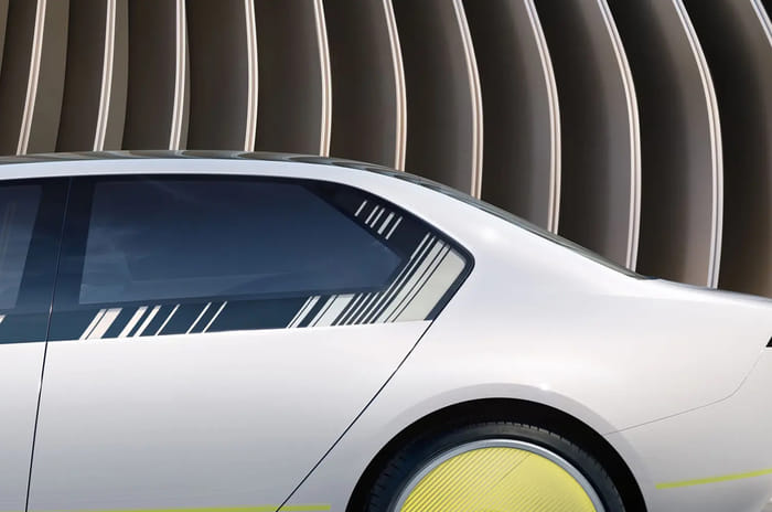 BMW i Vision Dee concept previews future 3 Series